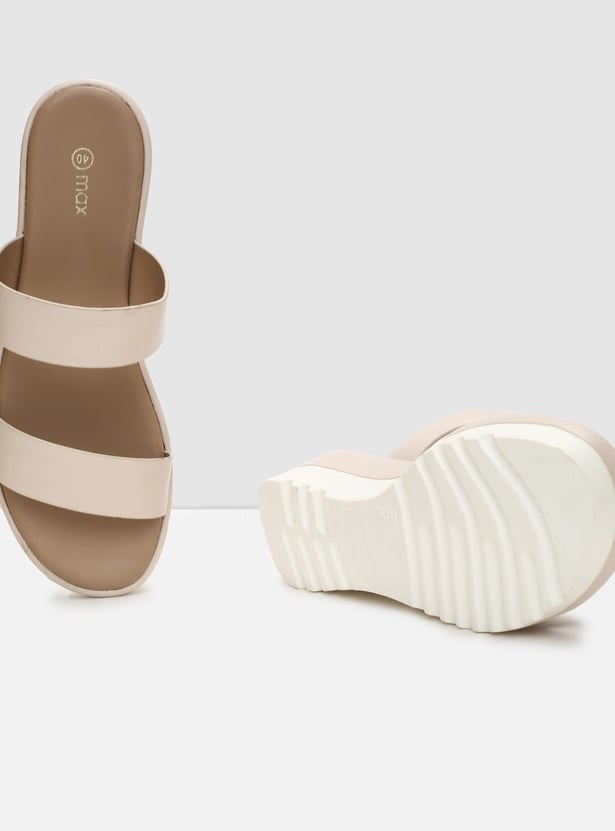 Women Textured Wedge Sandals